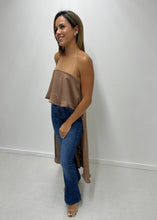 Load image into Gallery viewer, Halter asymmetrical blouse
