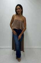 Load image into Gallery viewer, Halter asymmetrical blouse
